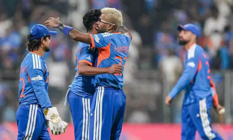 T20 WC: Suryakumar, Siraj shine in India's 29-run win over USA