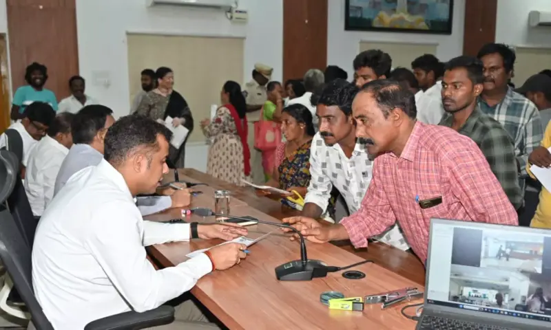 Nellore: ర్యాంకుల విచ్చలవిడి ప్రచారాలపై వెంటనే చర్యలు తీసుకోవాలి
