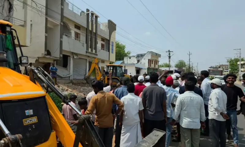 Wanaparthy: పెబ్బేరు రోడ్డు విస్తరణ పనుల్లో తీవ్ర ఉద్రిక్తత