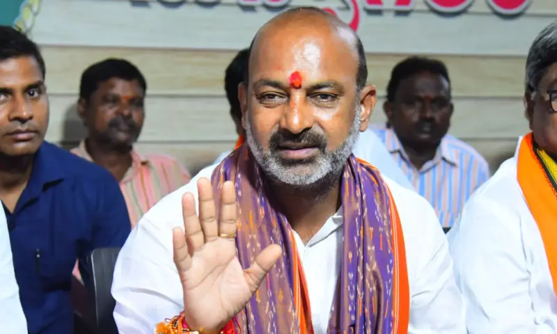 తెలంగాణ బీజేపీలో 'బండి'కి గడ్డు పరిస్ధితేనా ?