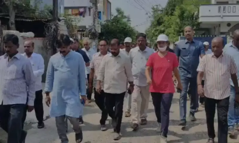 Hanumakonda: 10 రోజుల్లో నాలాల పూడికతీత పూర్తి కావాలి
