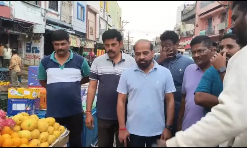 Dharmavaram: ధర్మవరం రోడ్లపై మంత్రి సత్య కుమార్ హల్చల్!