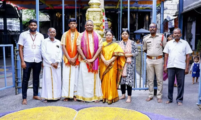 Srikalahasti: కుటుంబ సమేతంగా శ్రీకాళహస్తిలో హైకోర్టు న్యాయమూర్తి!