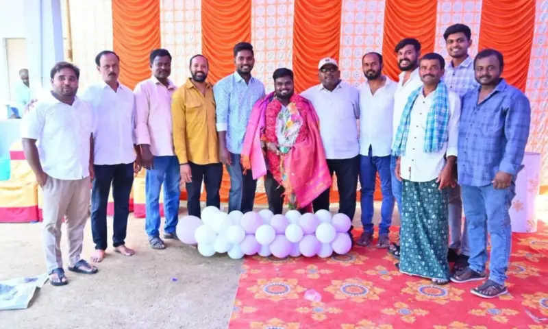 Boyakonda: బోయకొండలో ఎన్ఆర్ఐ శ్రీహరి నాయుడికి ఘన సన్మానం