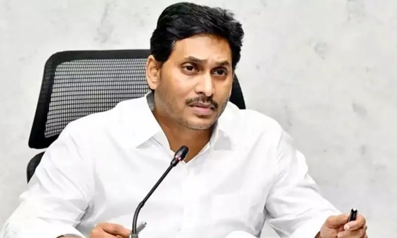 YS Jagan : అగ్ర కంపెనీలకు శంకుస్థాపనలు.. జగన్ ను ఏకిపారేస్తున్న నెటిజన్లు..!