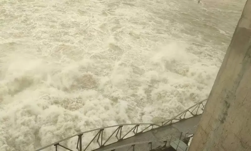 PJP Dam Nearing Capacity with Robust Inflows, Power Generation Steady