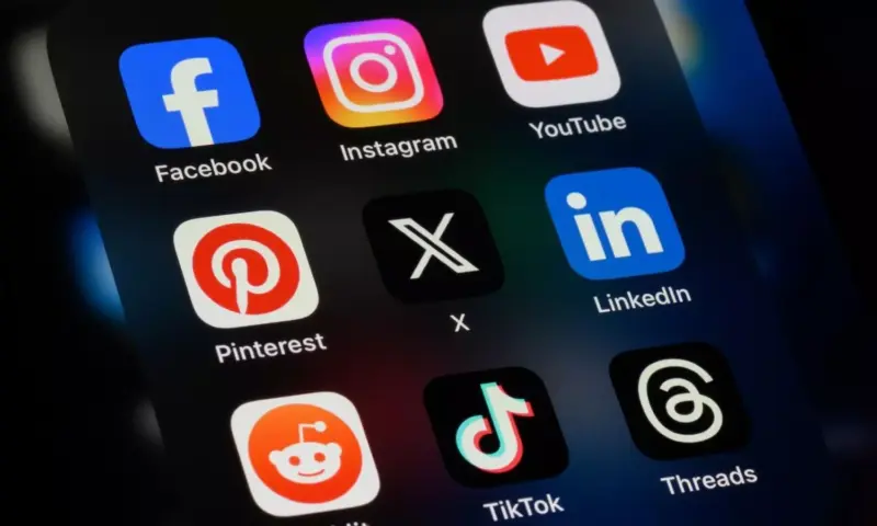 Centre proposes bringing users posting news content on social media under IT Rules: Report