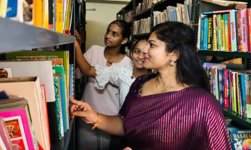 Atreyapuram: కొత్తపేట నియోజకవర్గంలో గ్రంథాలయ సదుపాయాల పరిశీలన