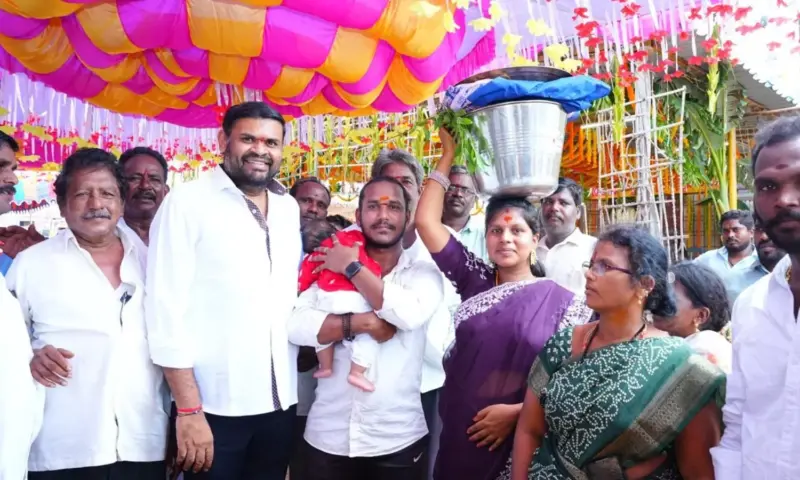 Renigunta: తారకరామ నగర్లో కన్నులపండుగగా పర్వతాల గంగమ్మ జాతర!