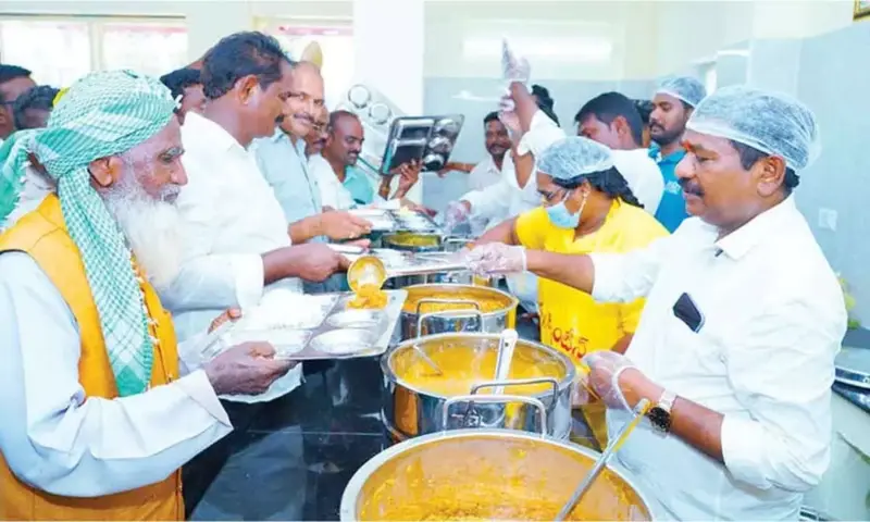 Minister opens Anna canteen