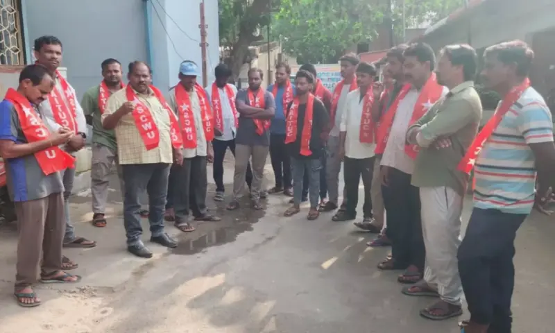 Kothagudem: కాంట్రాక్ట్ కార్మికులకు పెండింగ్ సర్క్యులర్స్ ను విడుదల చేయాలి