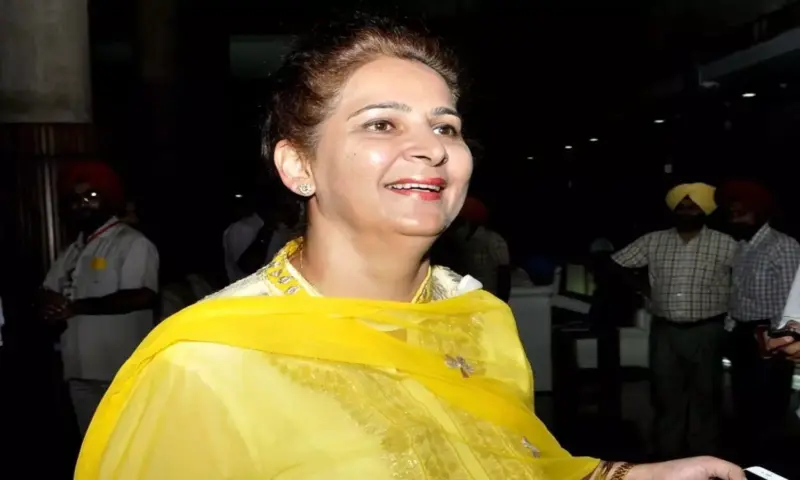 Punjab: పంజాబ్ లో నవజోత్ సింగ్ సిద్ధూ భార్య కొత్త పార్టీ