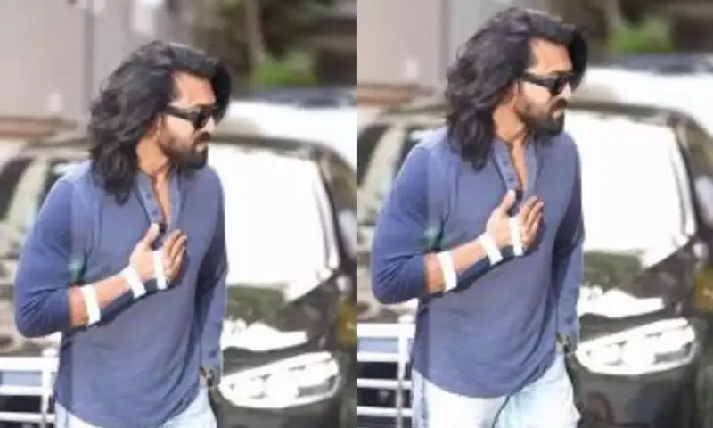 మెగా హీరో రామ్చరణ్ చేతికి గాయం..? ఆందోళనలో అభిమానులు, అసలు ఏమైందంటే?