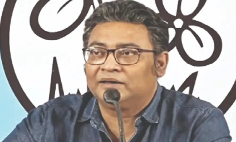 'স্বজনপোষণ', 'কাটমানি', 'মঞ্চ বিক্রি', ইন্দ্রনীল সেনের বিরুদ্ধে বিস্ফোরক অভিযোগ শিল্পীদের