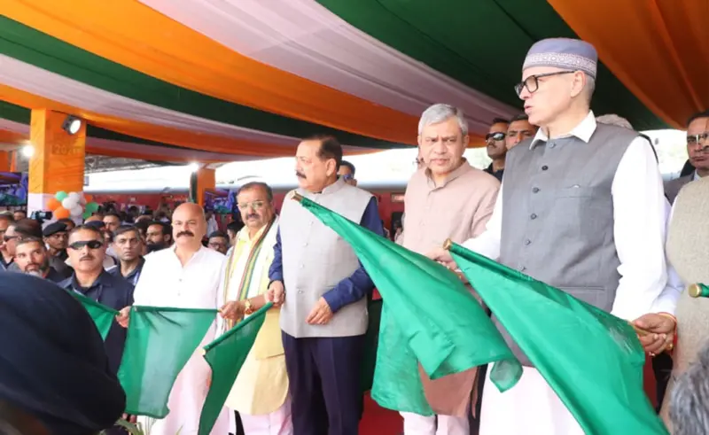 ଜାମ୍ମୁ-ଶ୍ରୀନଗର ବନ୍ଦେ ଭାରତ ଏକ୍ସପ୍ରେସର ୨୦ଟି ବର୍ଦ୍ଧିତ କୋଚର ଶୁଭାରମ୍ଭ କଲେ କେନ୍ଦ୍ର ରେଳ ମନ୍ତ୍ରୀ