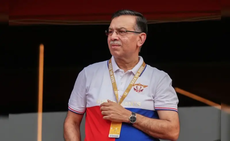 చేతులు వెనక్కి పెట్టుకుని మాట్లాడటం నేర్చుకుంటున్నా: గోయెంకా