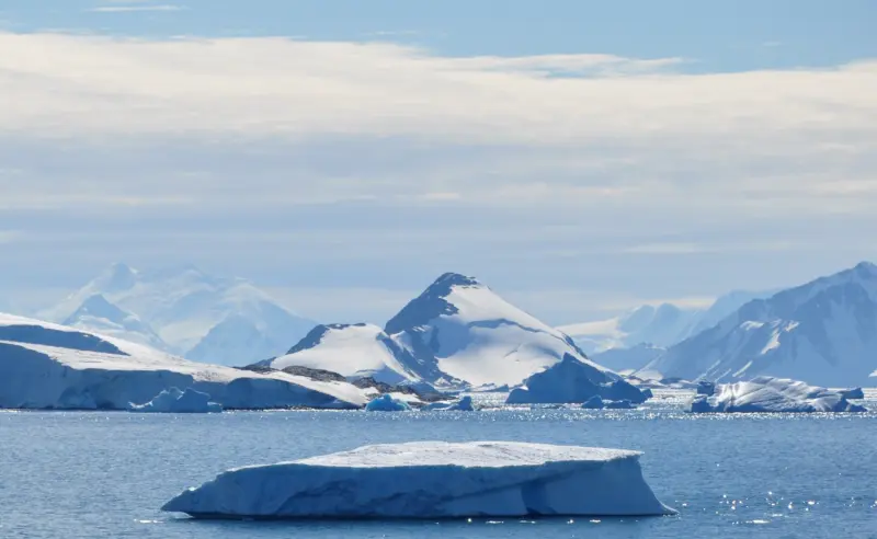 Stardust Trapped in Antarctic Ice Reveals Tens of Thousands of Years of Solar System's Past