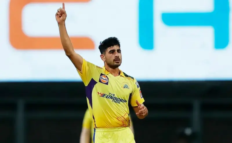 అమ్మ లేని లోటు.. గుండె నిండా బాధ.. అయినా జట్టు కోసం మైదానంలోకి