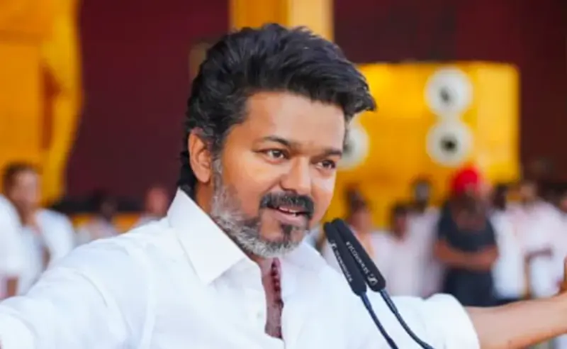 "பதவியேற்பு விழா கேன்சல்" மெஜாரிட்டி லிஸ்ட் கேட்டு கவர்னர் கொடுத்த ட்விஸ்ட்.. பனையூர் அலுவலகத்தில் விஜய் அவசர மீட்டிங்..!!