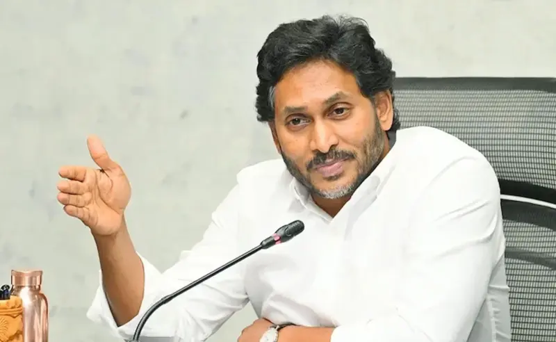 వచ్చేది మన ప్రభుత్వమే.. ప్రైవేట్ కంపెనీలను తరిమేస్తాం: జగన్ ధీమా