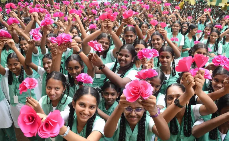 இந்த மாணவிகளுக்கும் மாதம் ரூ.1000 உறுதி : அரசாணை வெளியானது!