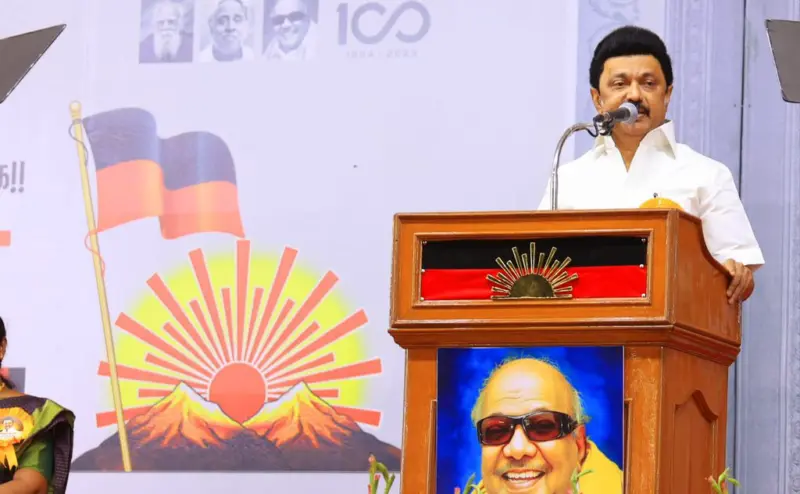"தமிழ்நாட்டை பார்த்தால் நக்கலா?" : திருவண்ணாமலையில் மோடி, நிர்மலாவை விளாசிய ஸ்டாலின்