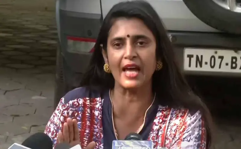 "கஸ்தூரி மீது நடவடிக்கை எடுக்க வேண்டும்" : தலைமைச்செயலக சங்கம் புகார்!