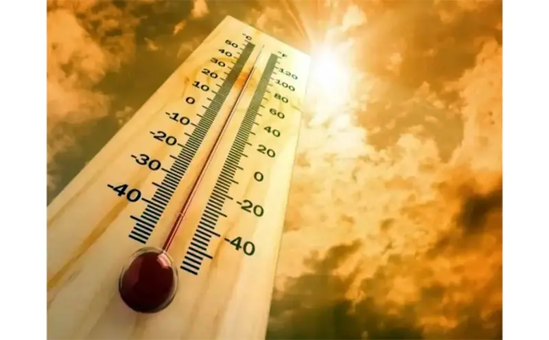 Delhi records maximum temperature of 34.7 deg C on Sunday, AQI 'moderate'