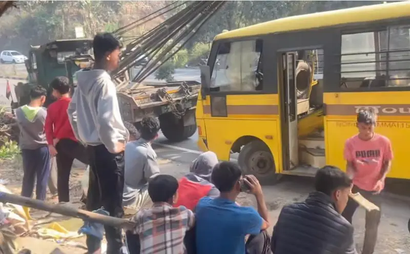 Meghalaya: Truck rams school bus in Byrnihat, one student dead, several injured