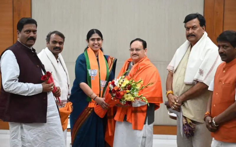 எம்.எல்.ஏ பதவியை ராஜினாமா செய்தார் விஜயதரணி