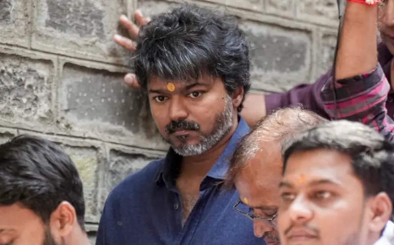 பாதி வேட்பாளர்களை நேரில் பார்க்காத விஜய்!.. ஜெயிச்சா பனையூருக்கு வருவாங்களா?. பகீர் ரிப்போர்ட்....