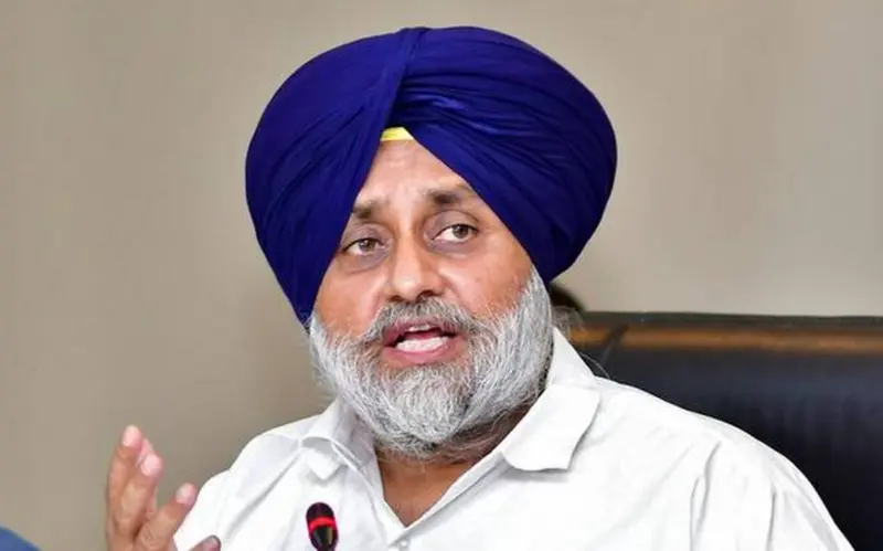 Sukhbir urges President not to sign farm Bills