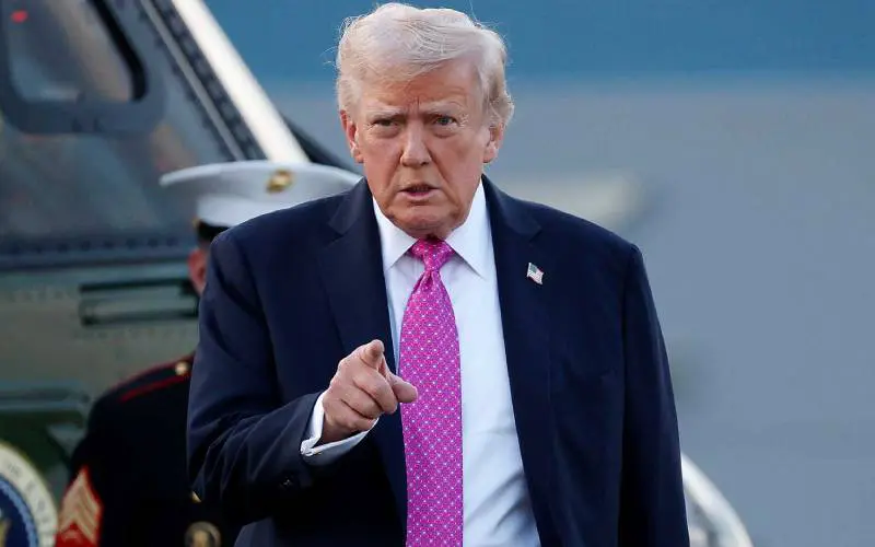 ইরানের আশেপাশেই ঘুরঘুর করবে মার্কিন সেনারা, হুঁশিয়ারি ট্রাম্পের