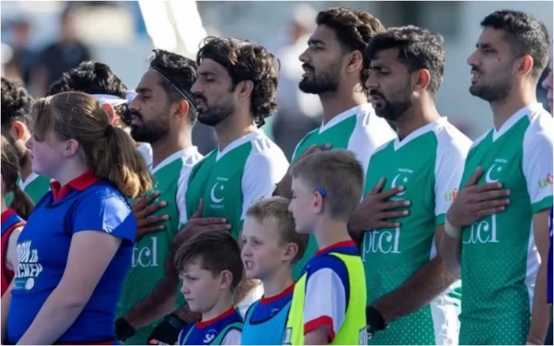 অস্ট্রেলিয়ায় পাক হকি খেলোয়াড়দের চরম লাঞ্ছনা: পদত্যাগ করলেন ফেডারেশন সভাপতি