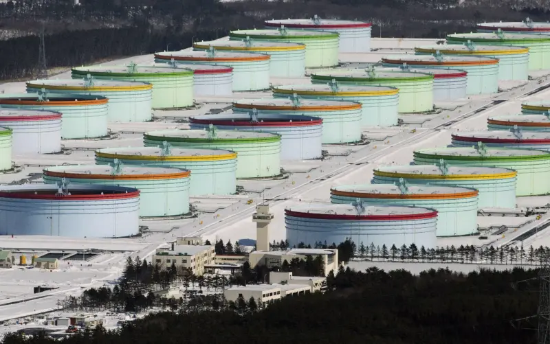 Crude Tops $115 on Iran Tensions