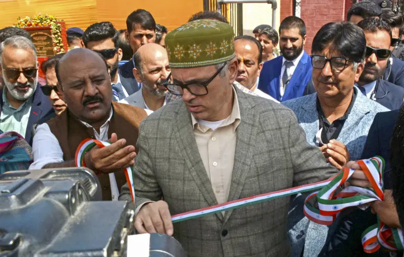CM Omar Refuses To Cut Inaugural Ribbon In Tricolour Stripes, Asks Organisers To Keep It With Respect