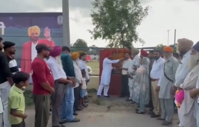 ਬਲਬੀਰ ਸਿੰਘ ਪਨੂੰ ਵਲੋਂ ਪਿੰਡ ਭੁੱਲਰ ਵਿਖੇ ਖੇਡ ਮੈਦਾਨ ਦਾ ਉਦਘਾਟਨ