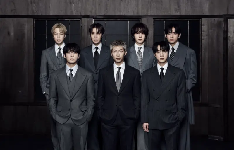 Korean band BTS' ARIRANG now available at Shoppers Stop