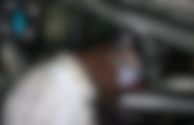 బుదేరా ఫ్లైఓవర్‌పై ప్రమాదం.. యువకుడు మృతి