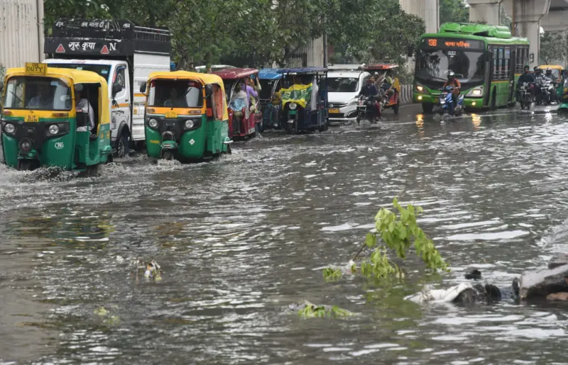 Rain, thunderstorm in Punjab, Haryana; flights affected in Delhi
