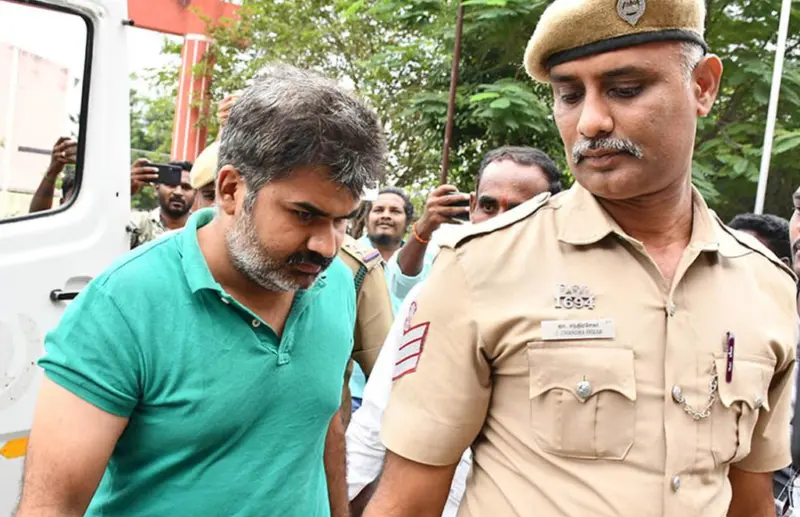 அமலாக்கத்துறை அதிகாரி அங்கித் திவாரிக்கு நிபந்தனை ஜாமீன் வழங்கிய உச்சநீதிமன்றம்!