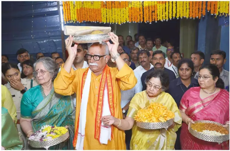 Thousands of devotees witness 'Nija Rupa' darshan at Simhachalam