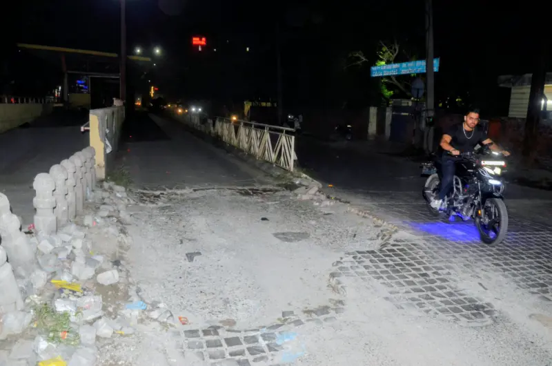 Commuters suffer as road projects remain stalled in Amritsar