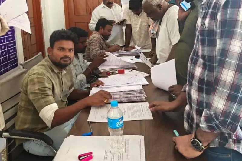 ఆర్ఆర్ఆర్ రైతులకు నోటీసులు