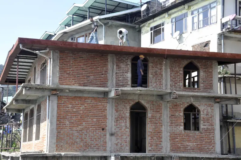Indefinite fast over mosque row puts spotlight back on Sanjauli