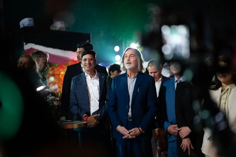 For us in Russia, India began with Raj Kapoor: Artist Nikas Safronov