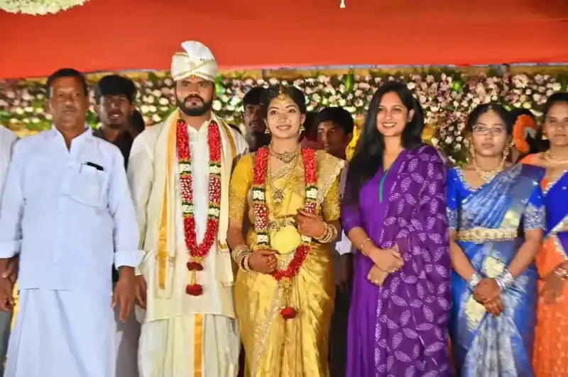వివాహ వేడుకకు హాజరైన ఎమ్మెల్యే బండారు శ్రావణి శ్రీ