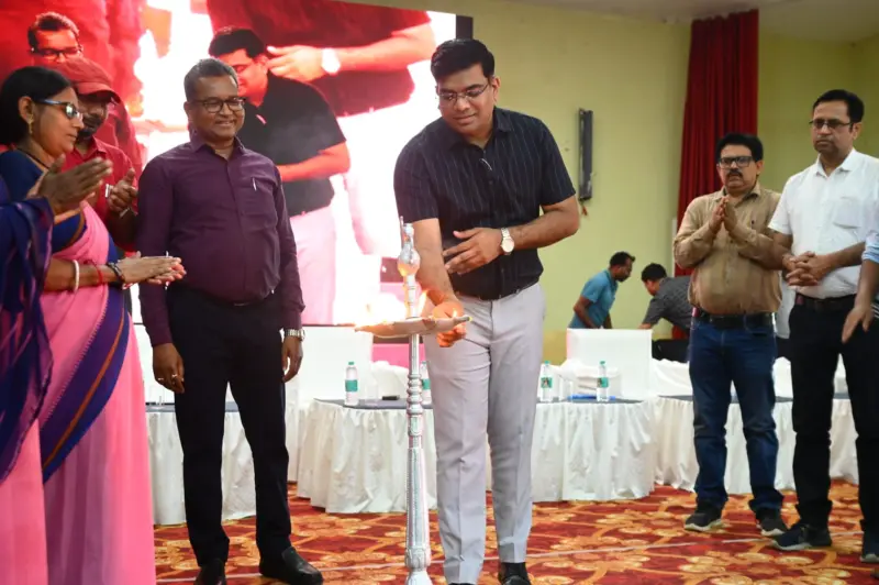 पूरी जम्मेवारी के साथ करें एसआईआर का कार्य: लातेहार डीसी