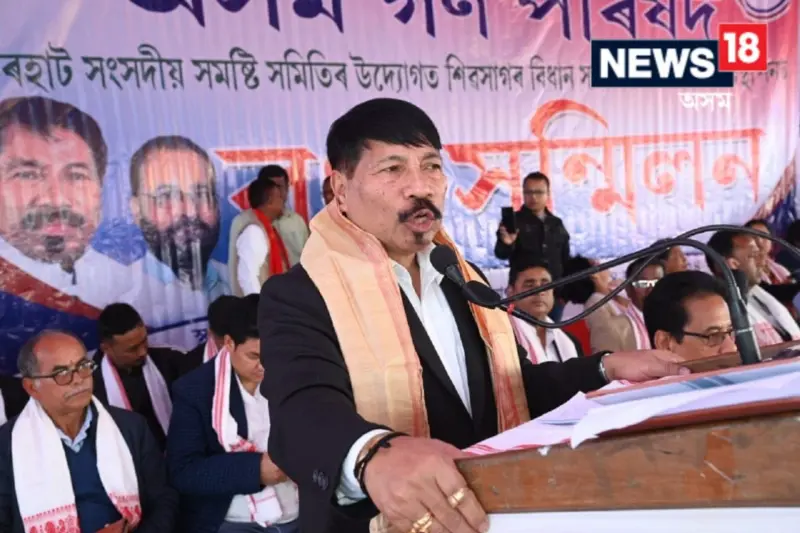 নিৰ্বাচনৰ বাবে দলীয় কৰ্মীক সক্ৰিয়তাৰে প্ৰস্তুতি চলাবলৈ আহ্বান অতুল বৰাৰ