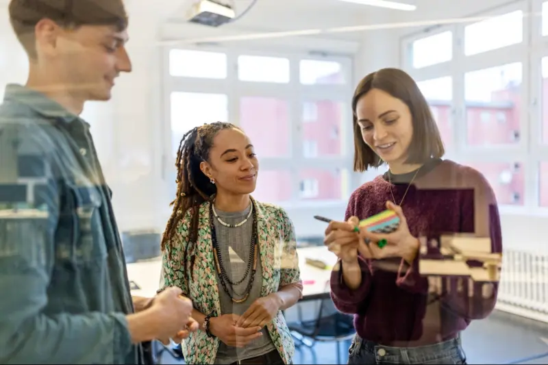 How Modern PR Differs From Traditional PR - and Why It's a Crucial Part of Any Successful Business Strategy